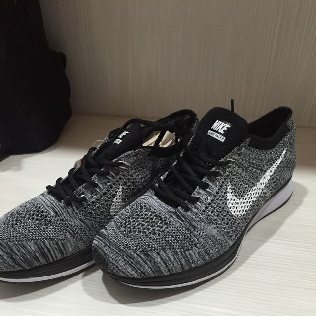 instock) Nike Flyknit Racer Oreo, Men's Fashion, Footwear