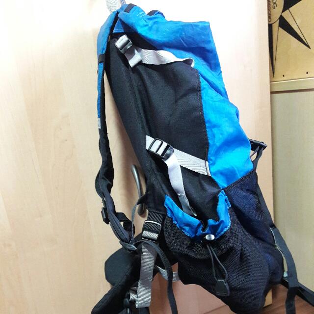 Macpac Ultralight Hiking Pack 35L 180), Men's Fashion, Bags