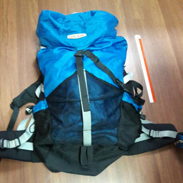 Macpac Ultralight Hiking Pack 35L 180), Men's Fashion, Bags