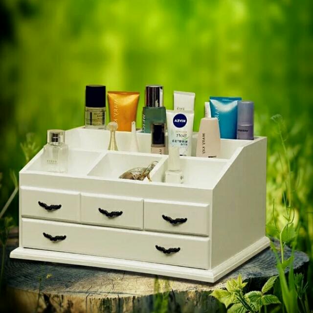 Make Up Keeper, Women's Fashion, Jewelry & Organisers, Accessory holder, box & organisers on