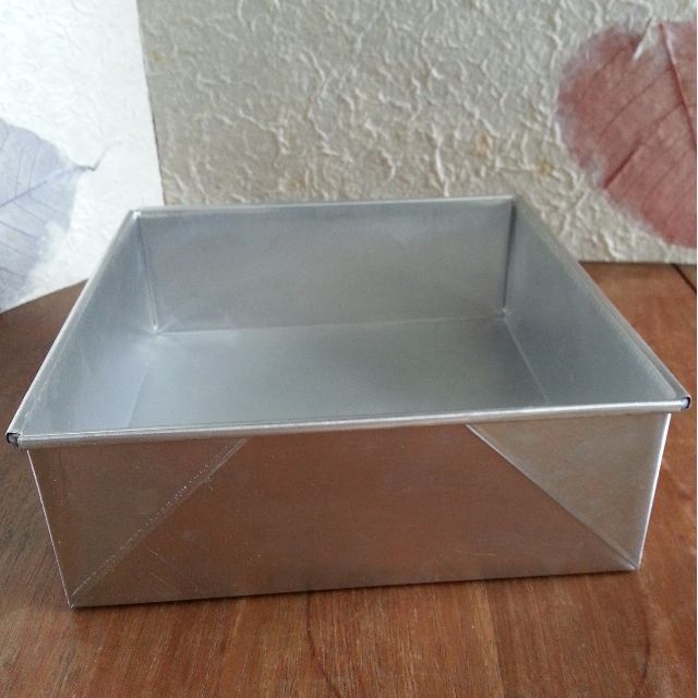 Small square cake tin deals