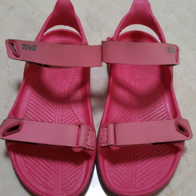 children's tevas
