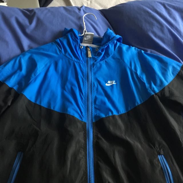 nike spray jacket mens