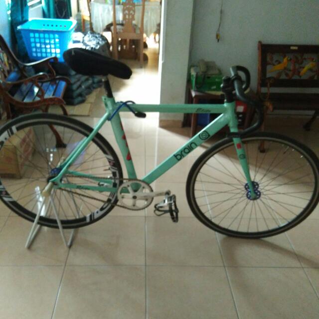 Frame fixie brain store