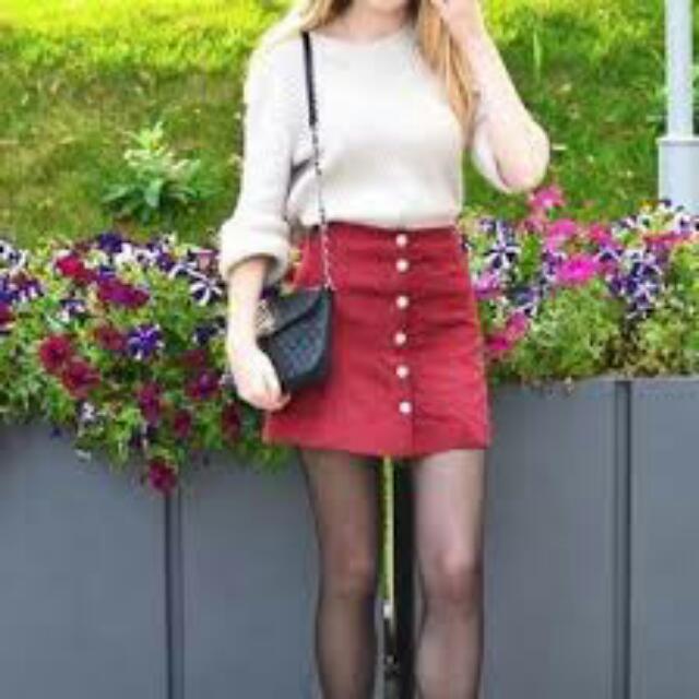 H&M Red Button Up Suede Skirt, Women's Fashion, Bottoms, Skirts on Carousell