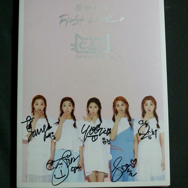 [SIGNED] CLC 1st Mini Album First Love, Hobbies & Toys, Memorabilia