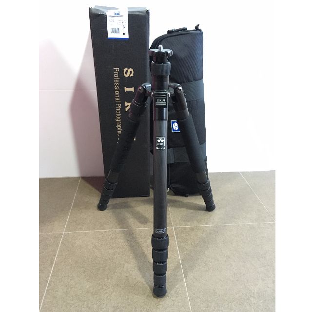 Sirui N2205 Carbon Fibre Traveller (monopod leg & low angle function