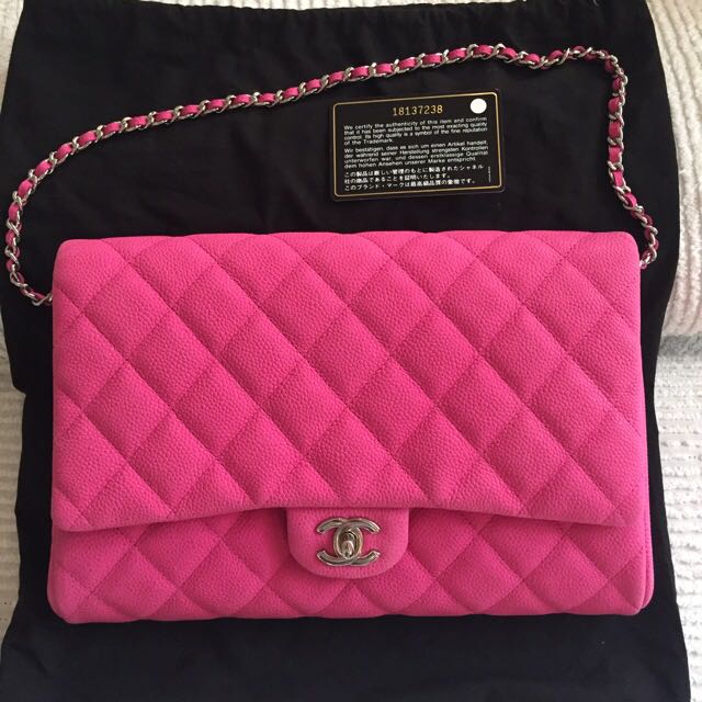 Limited Edition - Chanel Clutch bag In Hot Pink Matte Caviar