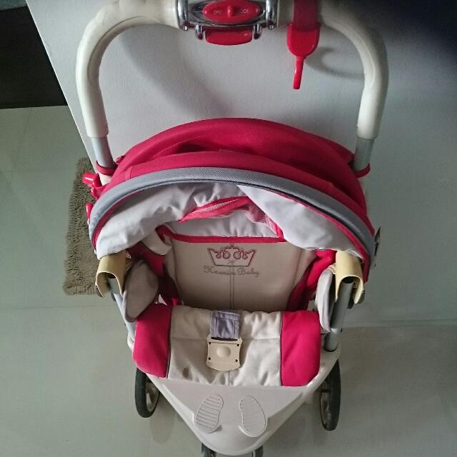 Pram (Category: Strollers) located in Singapore. Submitted by iislenny (Listing ID 40282177, Image 2). Description: .