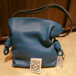 (Category: ) located in . Submitted by allthingsneworpreloved (Listing ID 62608159, Image 1). Description: .
