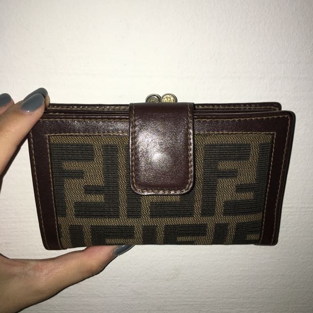 fendi wallet vintage