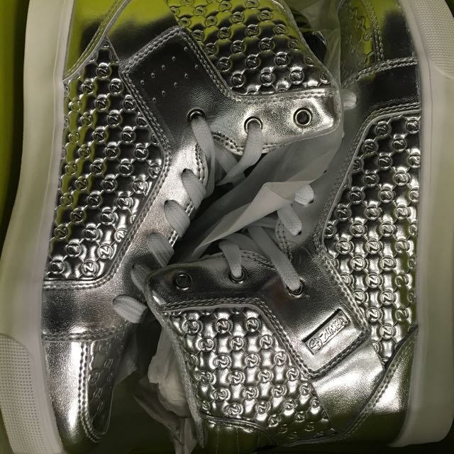 Zumba street boss shoes store