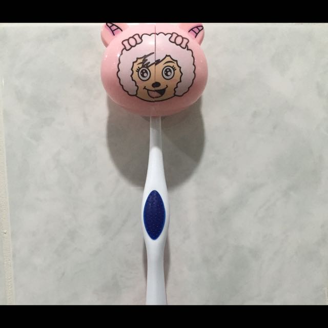 Cartoon One-touch Toothpaste Dispenser (Category: Other Baby Bathing & Changing Needs) located in Manila. Submitted by cheap_cheaper (Listing ID 62662306, Image 3). Description: .