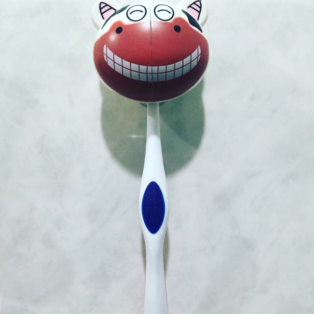 Cartoon One-touch toothpaste dispenser (Category: Other Baby Bathing & Changing Needs) located in Manila. Submitted by cheap_cheaper (Listing ID 61372973, Image 3). Description: .