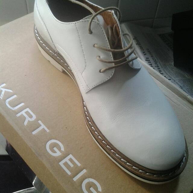 Pure white leather shoes on sale