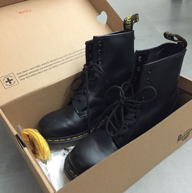 dr martens 1460 classic