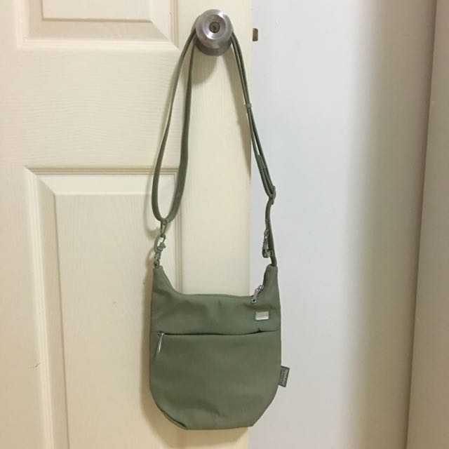 Pacsafe slingsafe 75 gii cheap