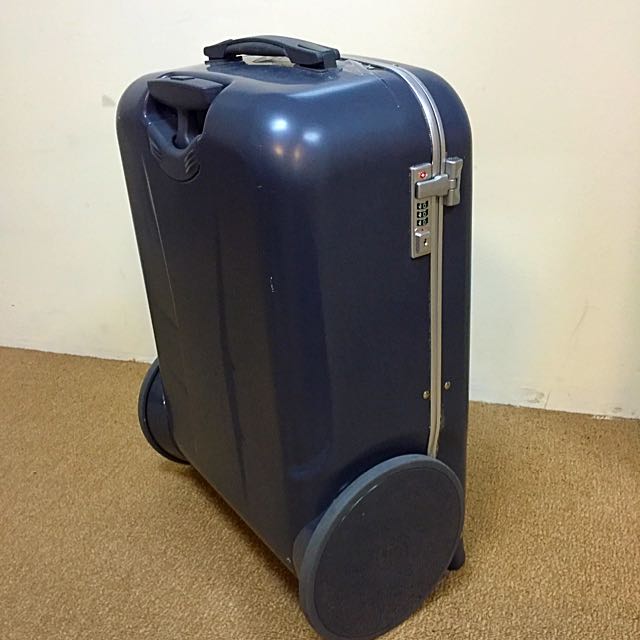 Large clearance wheel luggage