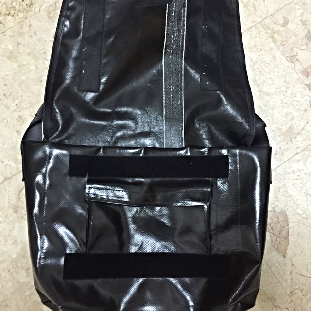 Freitag Top Cat F13 Messenger Bag (All Black), Men's Fashion, Bags