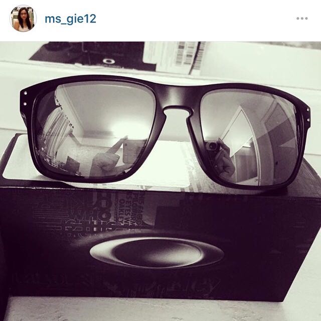 Oakley, Men's Fashion, Watches & Accessories, Sunglasses & Eyewear on ...