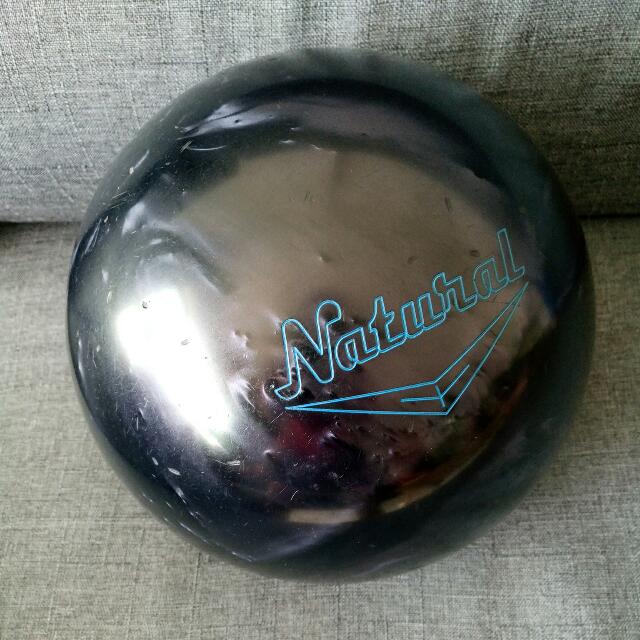 Storm Natural Pearl Bowling Ball (14lbs), Sports Equipment, Sports  Games,  Billiards  Bowling on Carousell