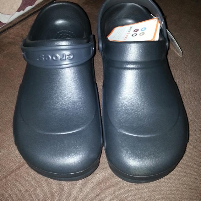 crocs anti slip