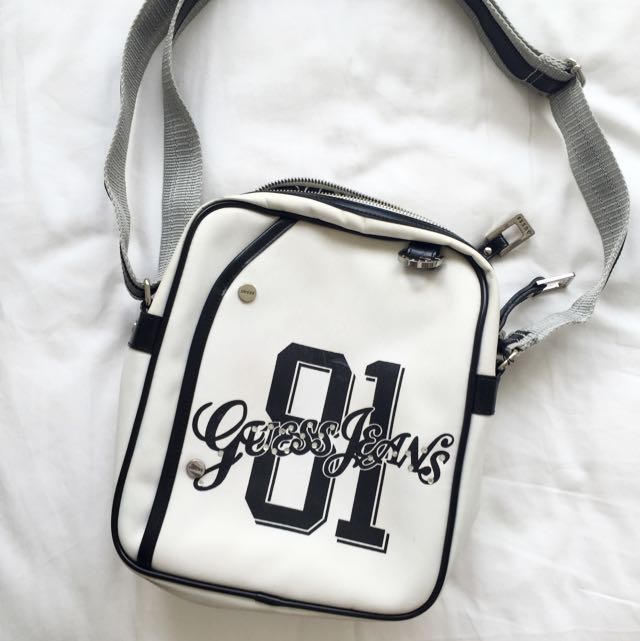 guess 81 bag
