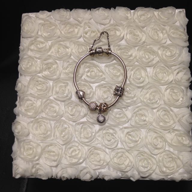 Pandora Gold Silver Charms Bracelet Safety Chain Pre loved Selling Cheap Discount Authentic branded sales like new steel gold