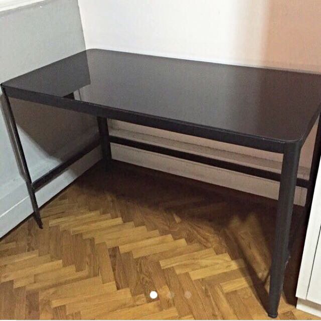 Vhive Study Table (Category: Tables & Sets) located in Singapore. Submitted by ohmya (Listing ID 63069286, Image 1). Description: .