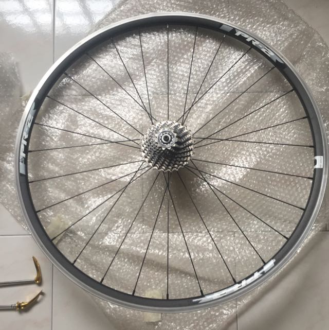 giant pr2 bearing replacement