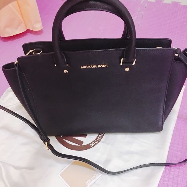 michael kors a4