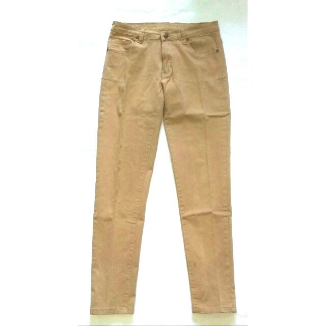 Nude Jeans, Serba Serbi di Carousell