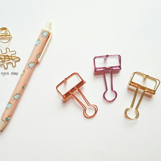 medium sized binder clips