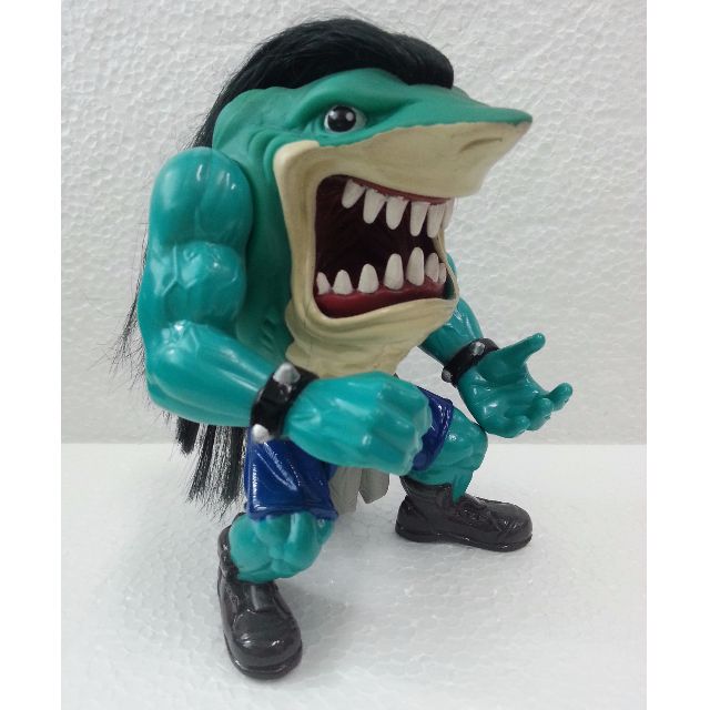 Mattel Street Sharks – Action Figure Ripster Con Morso E Pugno – 30° Anniversario (15 Cm)