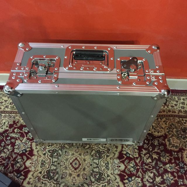 Pedaltrain Jr with Flight Case, Hobbies & Toys, Music & Media, Music