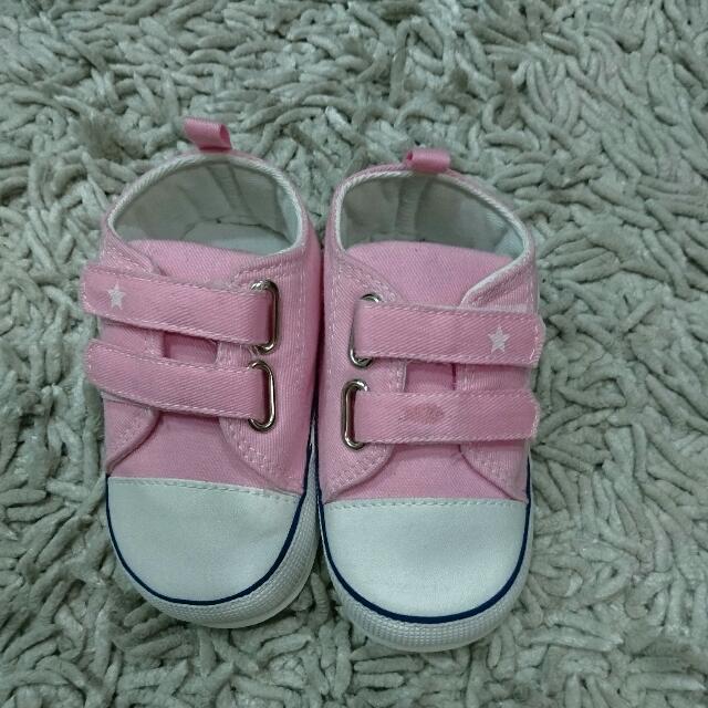 baby pink converse shoes