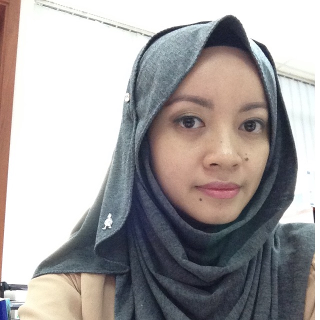 Duck jersey shawl in earl grey Women s Fashion Muslimah Fashion Hijabs on Carousell