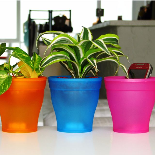 Illuminating small flower pot, Furniture & Home Living, Gardening, Pots ...