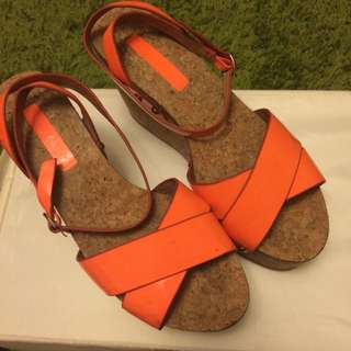 Staccato Orange Wedges