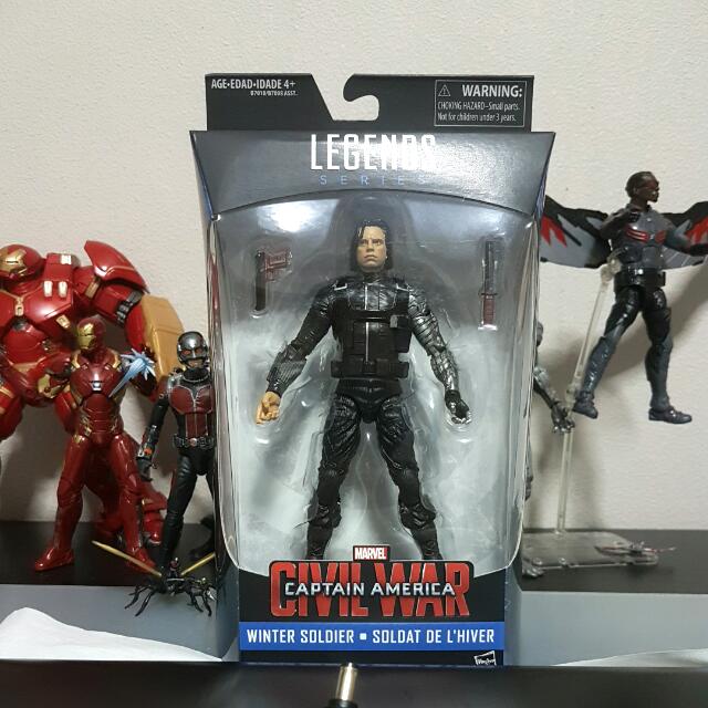 Marvel Legends Wal Mart Exclusive Captain America Civil War Winter