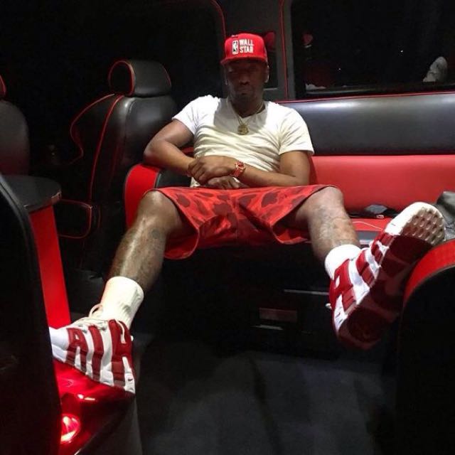 Nike air more uptempo white gym red hotsell