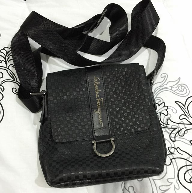 Sling bag salvatore ferragamo hot sale