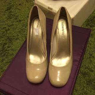 Beige Shoes W/heels