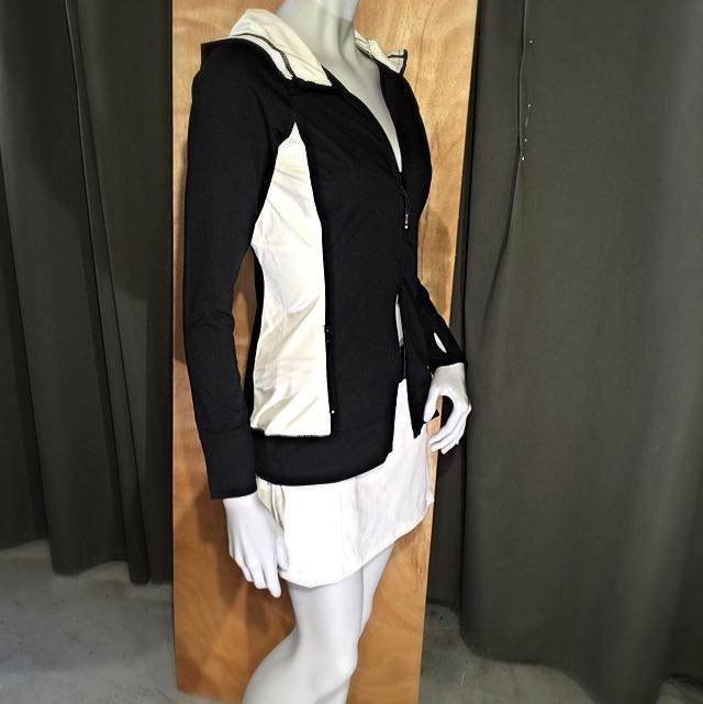 Authentic B W Hoodie Jacket By Bylyse Women S Fashion Clothes On Carousell