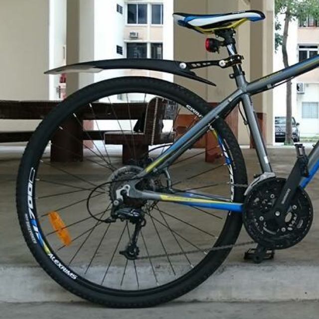 Mongoose reform sport 700c hybrid hot sale