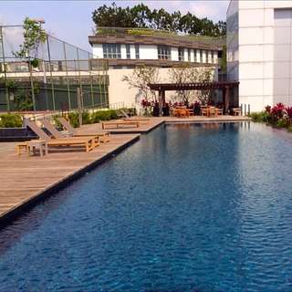 Orchard 2 Bedroom condo for rent
