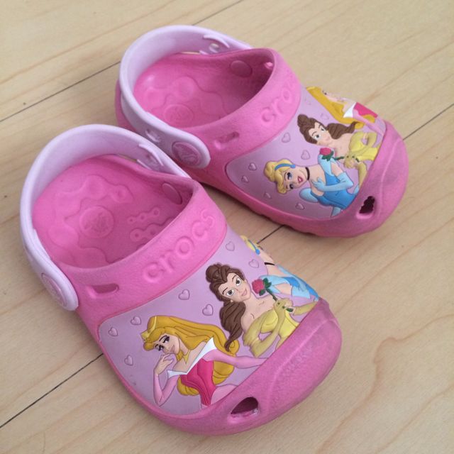 disney princess crocs sandals