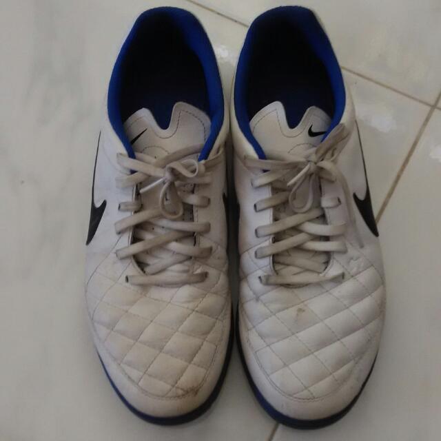 nike tiempo genio indoor