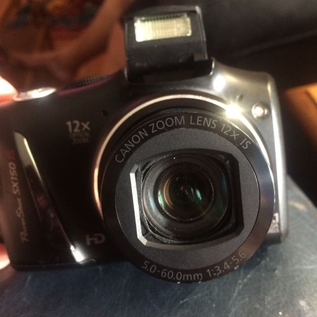 Canon Camera Power Shot SX150 IS (Category: Photography) located in Brampton. Submitted by sarahshankk (Listing ID 64208249, Image 2). Description: .