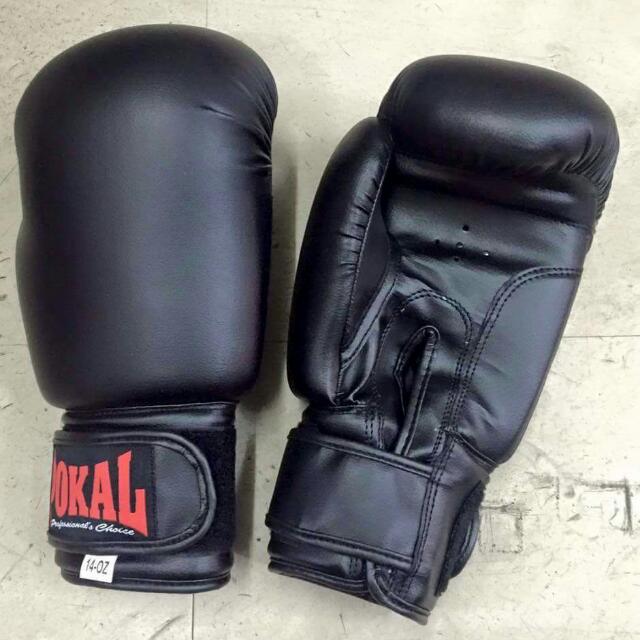 pokal boxing gloves